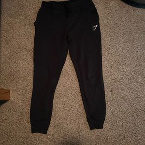 BLACK GYMSHARK JOGGERS